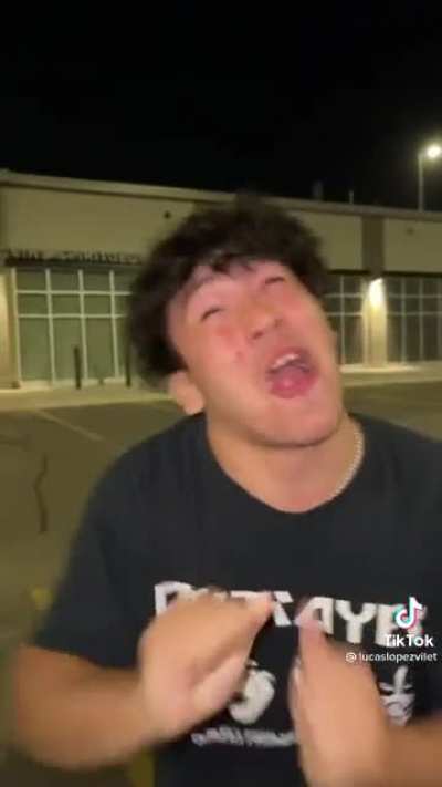 You scratched my car ?