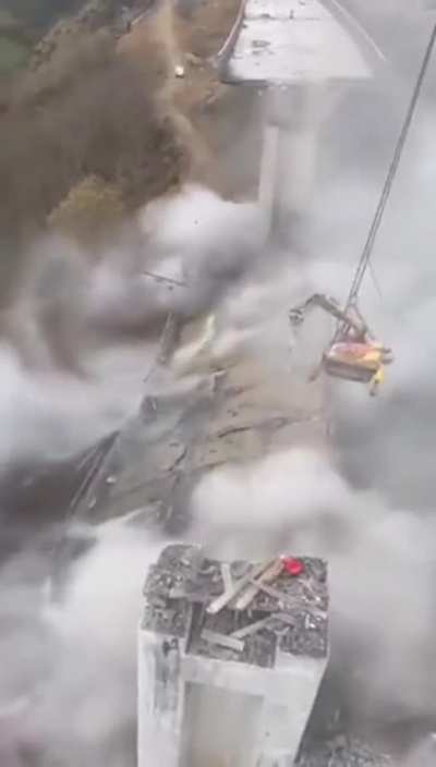 Crazy bridge demolition