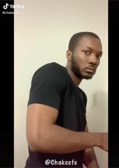 His expression at the end got me ?