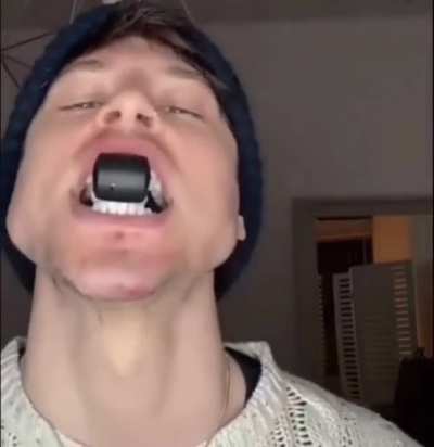 The “perfect” jaw line.
