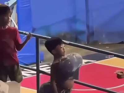 The way he twerk at the end ?