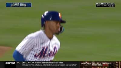 [Highlight] Lindor goes yard with a solo shot to make it 1-0 for the Mets in the 1st inning!