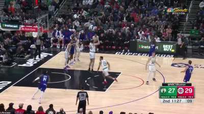 [Highlight] John Wall takes the "Kornet Kontest" challenge and comes up with an L
