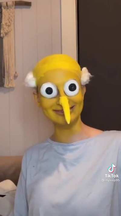 An Interesting Mr. Burns Cosplay