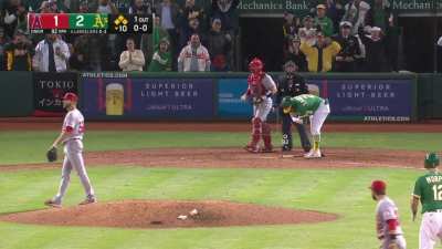[Highlight] Shea Langeliers and the A's walk off the Angels for the second night in a row, this time with a bases loaded walk!