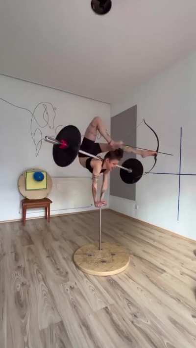 Behind this exercise there is an athletic preparation that we cannot even imagine