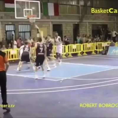 Robert Bobroczky 7' tall at 12 years of age and 7'7" at 16 years