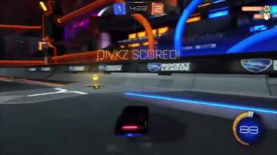 This guy’s laugh when his teammate misses the ball. ?