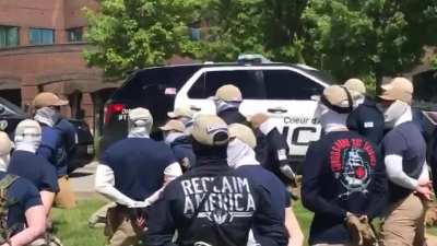 WCGW trying to cause a riot