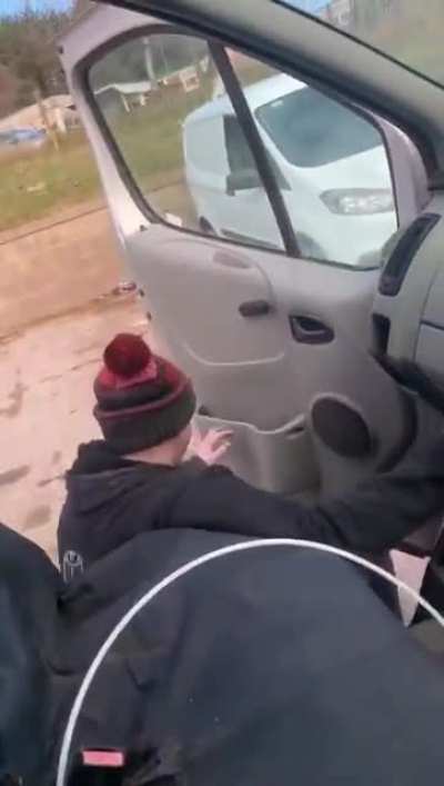 Fuck his windshield