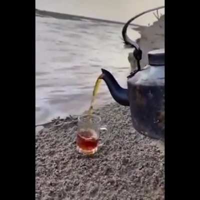 U wanna some tea?