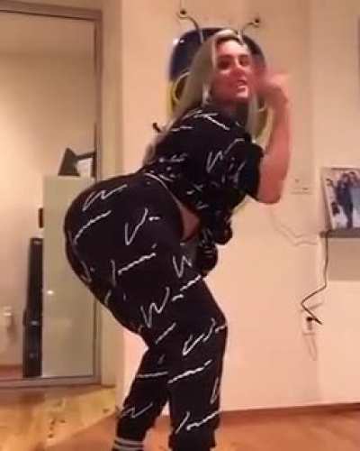 Hmc as I I try a new dance