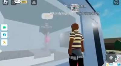 1st grader catches his Roblox GF cheating on him
