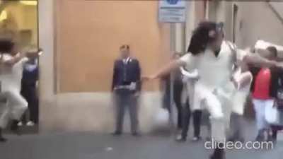 I Bersaglieri d'Italia, the military "running" band in the streets of Rome.