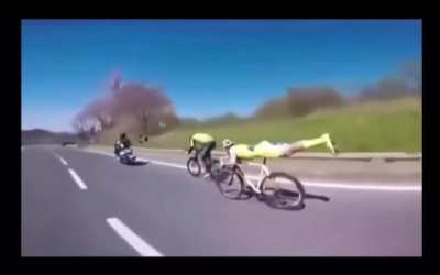 Cyclist doing plank to get faster