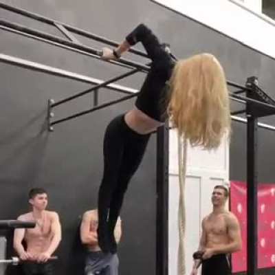 Muscle-up with a twist