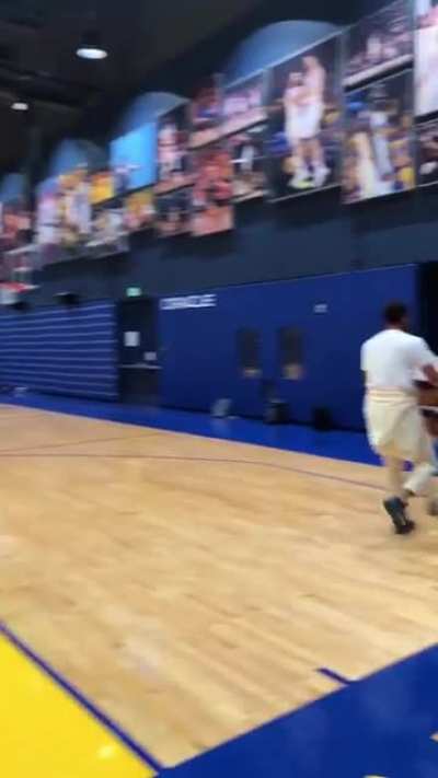 Curry is walking cheat code.