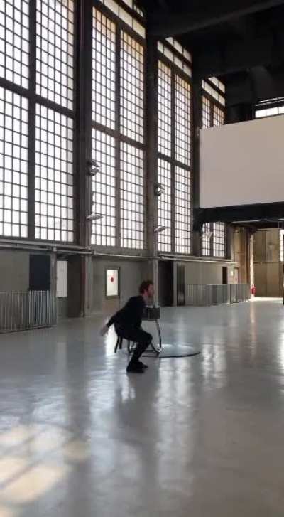 Individual "seesaw" that lets you float as if there was little gravity.