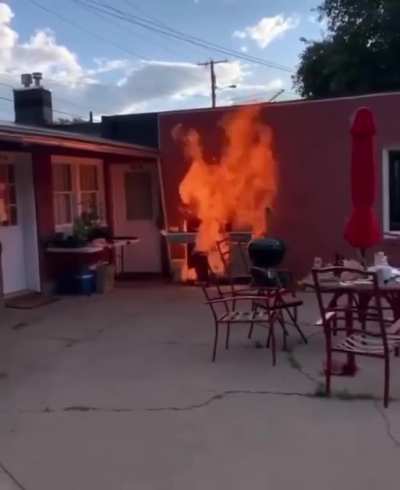 HMC while I BBQ