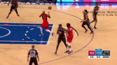[Highlight] Noel pops out of nowhere to destroy Siakam's dunk