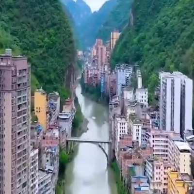 Zhaotong city, the narrowest city in the world