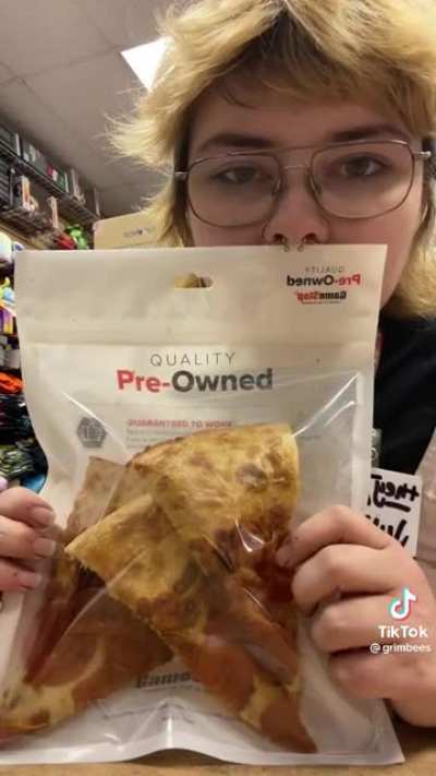 Pre-owed pizza ?