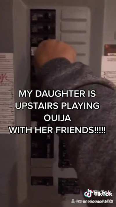 Mom pranks her daughter and her friends