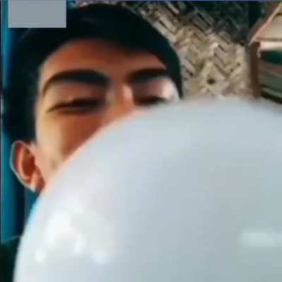 That's a weird looking baloon
