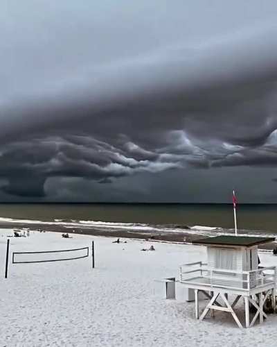 ? the clouds look creepy