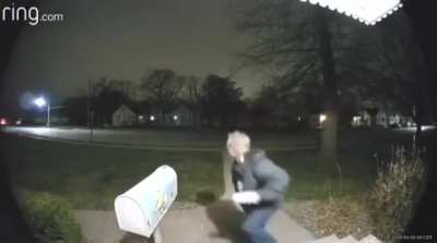 A porch pirate caught red handed