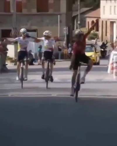 To finish togheter