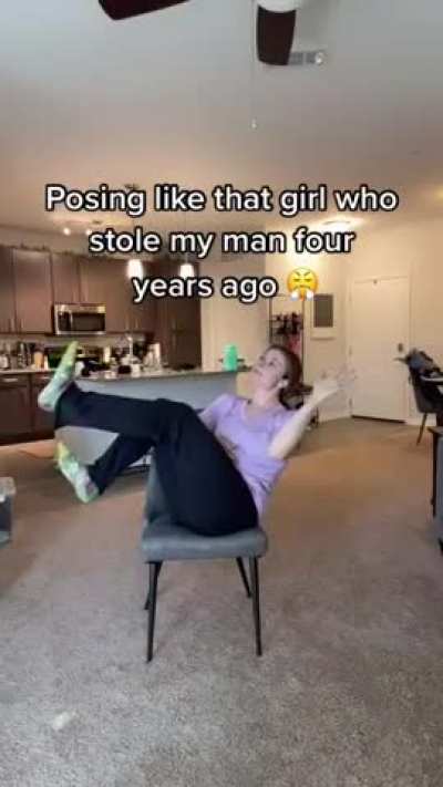 Posing as the girl who stole her man 5 years ago