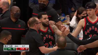[Highlight] Fred Vanvleet wants to make sure his team doesn't throw a 4 point lead with 0.7 remaining: "dont f-ing move" ... "they can't win the game"
