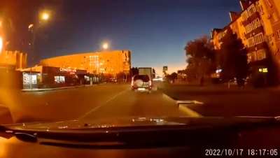Crash of Su-34 in Yeisk, Russia (October 17, 2022)