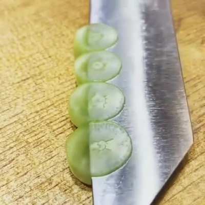 Very sharp knife ?