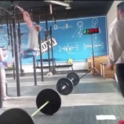 The ridiculous form on the pull-up bar.