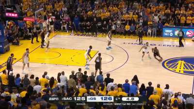 [Highlight] Harrison Barnes misses the game-winning three-pointer and the Warriors win!