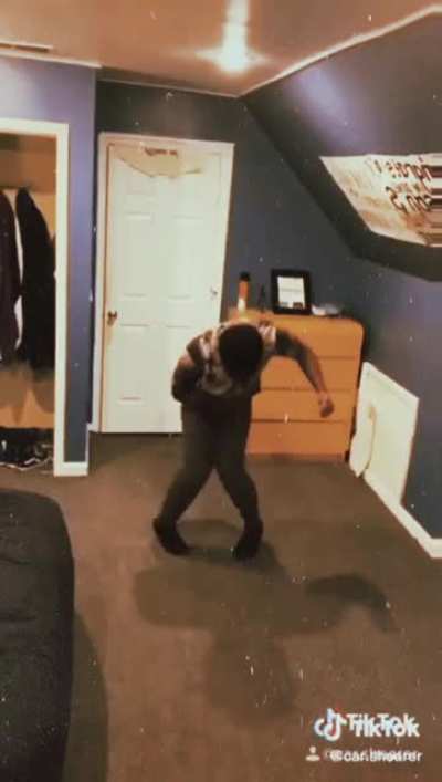So I put Moskau over the carson dance and it fits perfectly?