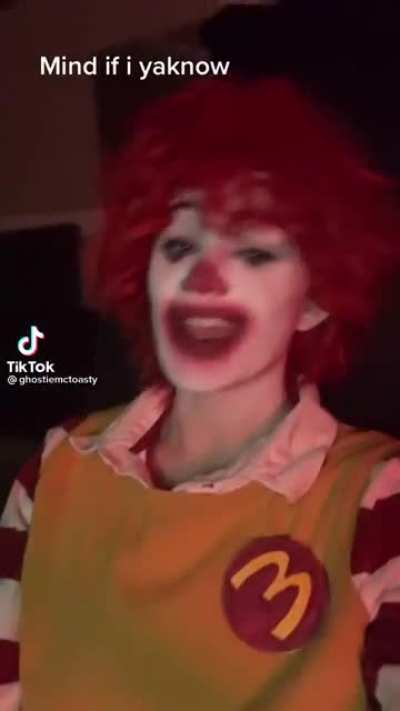 You won't believe what happened to this 90s mascot!!! ?