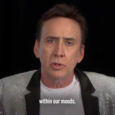 The way Nic Cage answers this question from a fan ??