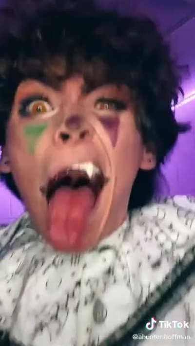 I think I just died of second hand embarrassment