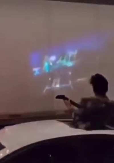 Guitar hero on the freeway