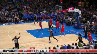 [Highlight] Patty Mills has his NINTH three pointer of the night, he's 9/12 from 3!