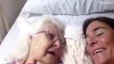 Alzheimers diagnosed mother remembers her daughter! ?