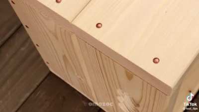 This stop motion woodworking