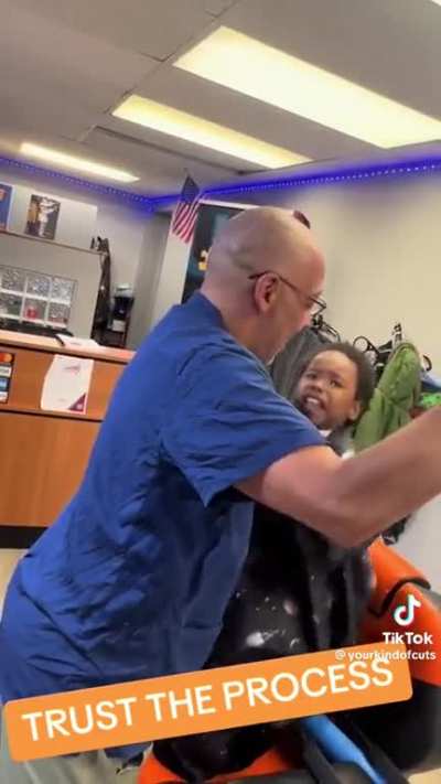 Came across a TikTok of the guy who opened a special needs barber shop and itâs so preciousð¥¹ the patience and care is overwhelming