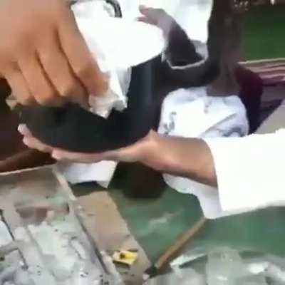 Physical cringe