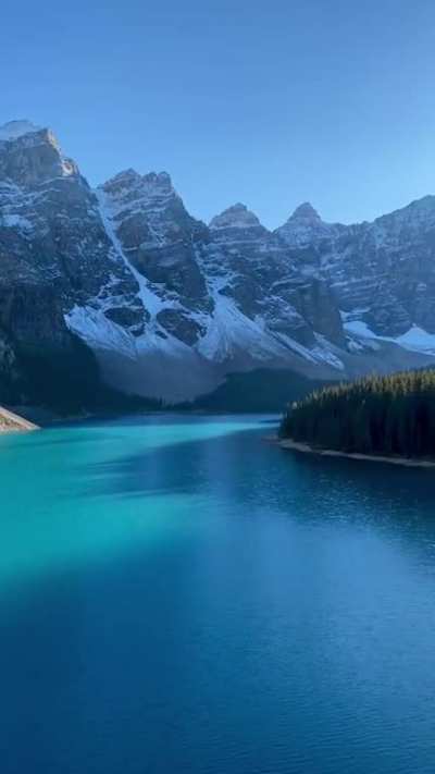 ?Moraine Lake, Canada