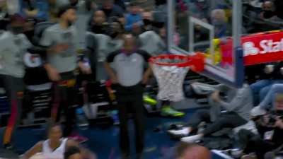 [Highlight] Bojan Bogdanovic goes behind the back with the dribble, fakes a pass and weaves his way to the basket for the finish.