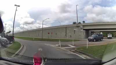 Had my cam for a few months now, caught this guy earlier today at the Airport. Happy 4th ? ?!!